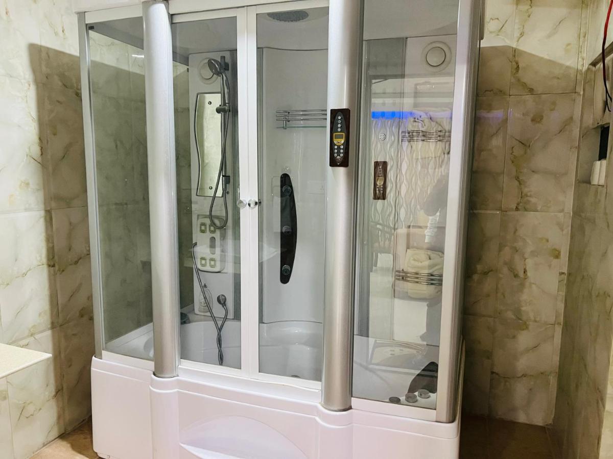 Bodhgaya Regency Hotel מראה חיצוני תמונה