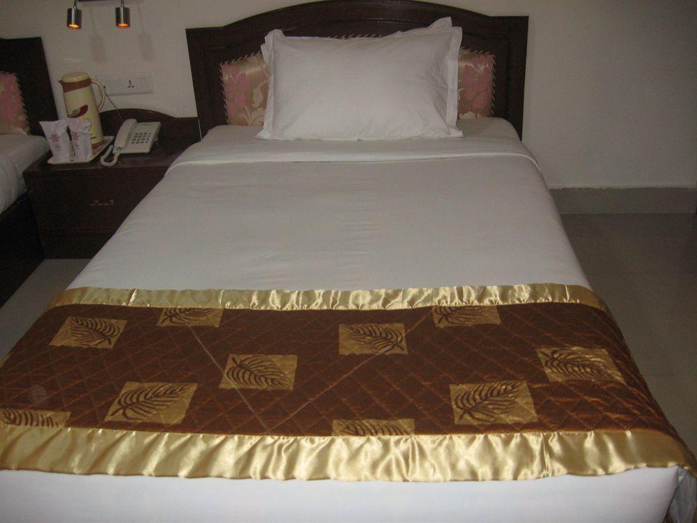 Bodhgaya Regency Hotel מראה חיצוני תמונה